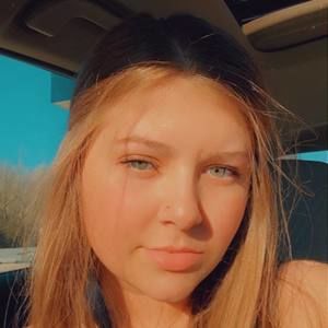 Meet your Posher, Valarie